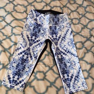 Victoria’s Secret crop leggings